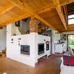 Unique Private With Panoramic View Ravnik Hotedrsica