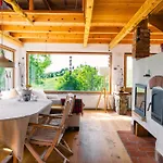 Casa vacanze Unique Private With Panoramic View Ravnik