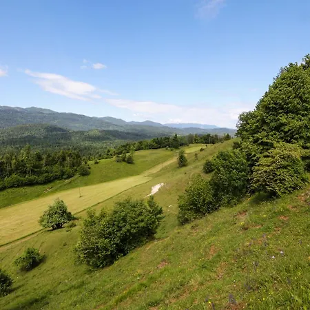 Unique Private Chalet With Panoramic View Ravnik Nyaraló Hotedršica